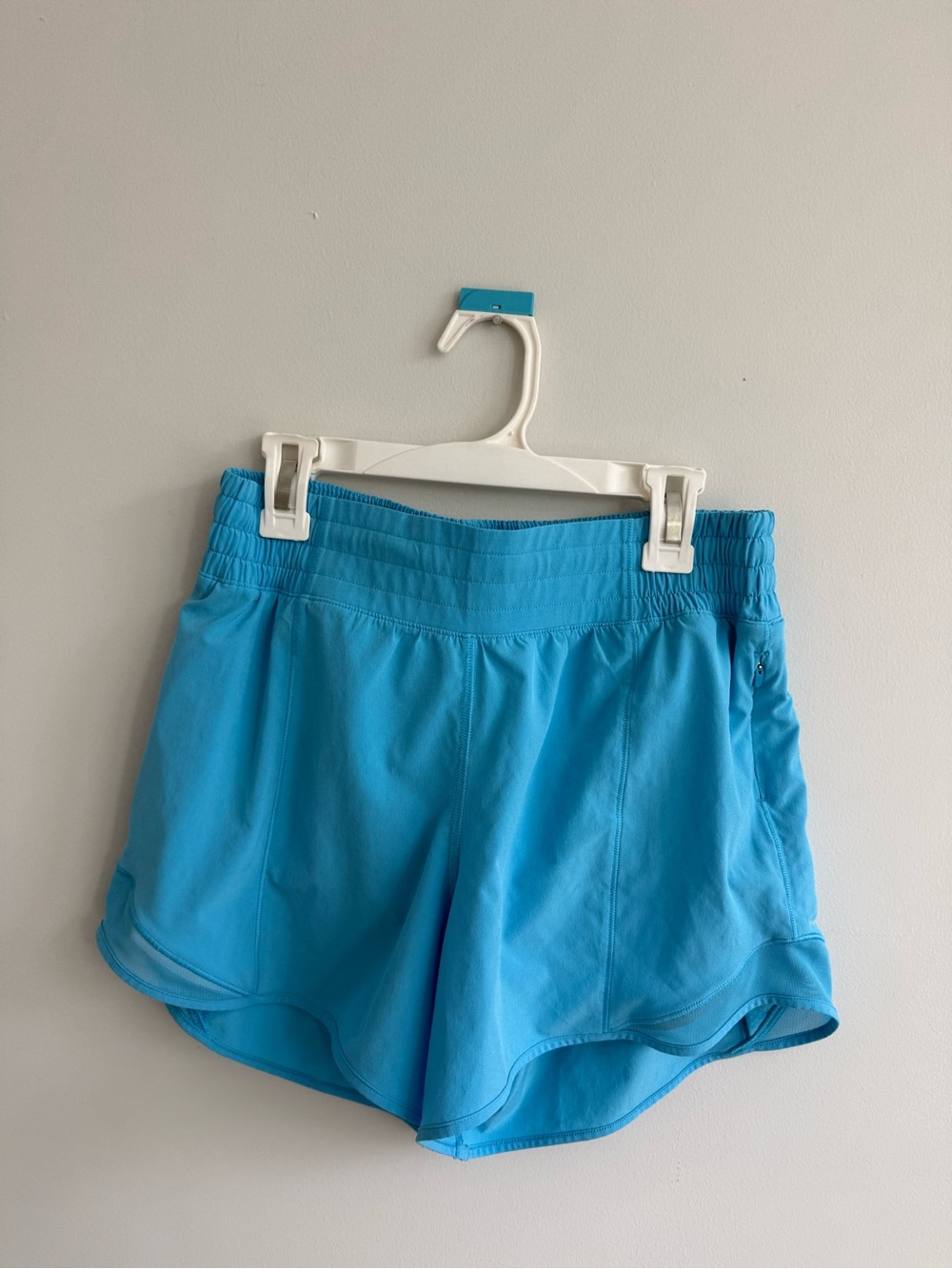 lululemon athletica Women's Blue 4” Hotty Hot Shorts